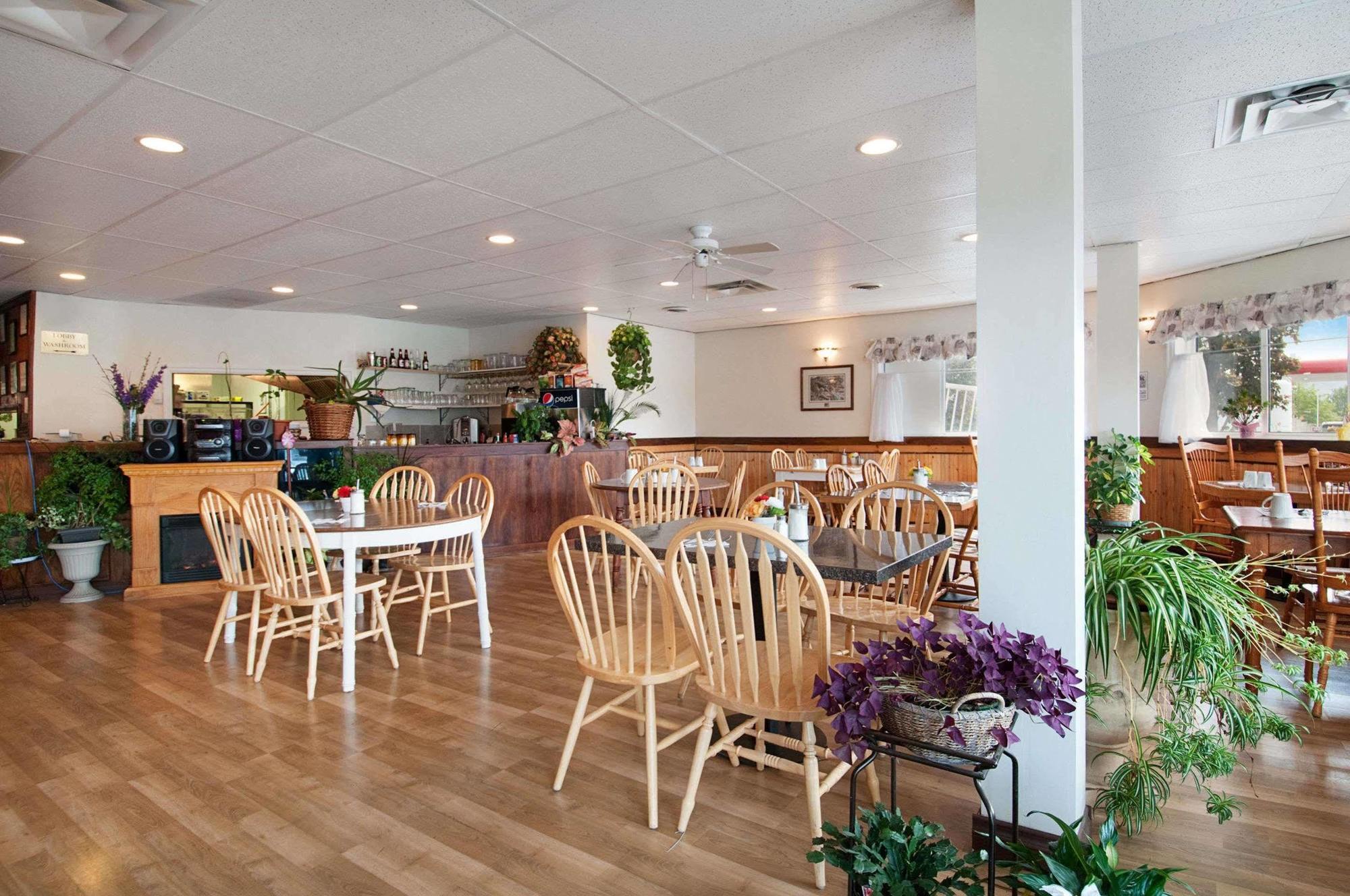 George Mountain View Hotel & Resto Merritt Luaran gambar