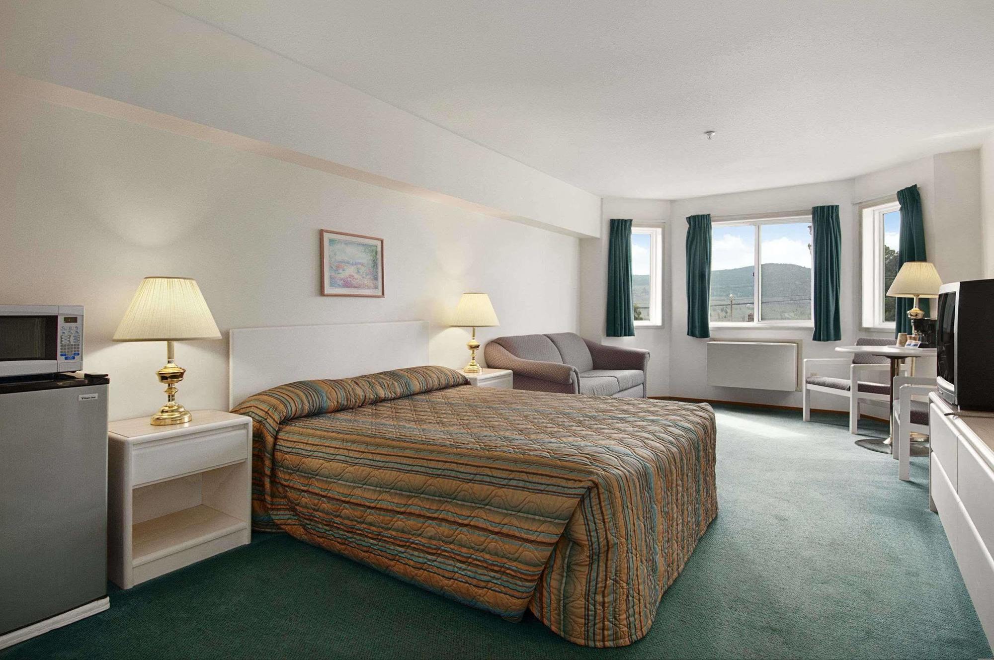 George Mountain View Hotel & Resto Merritt Luaran gambar